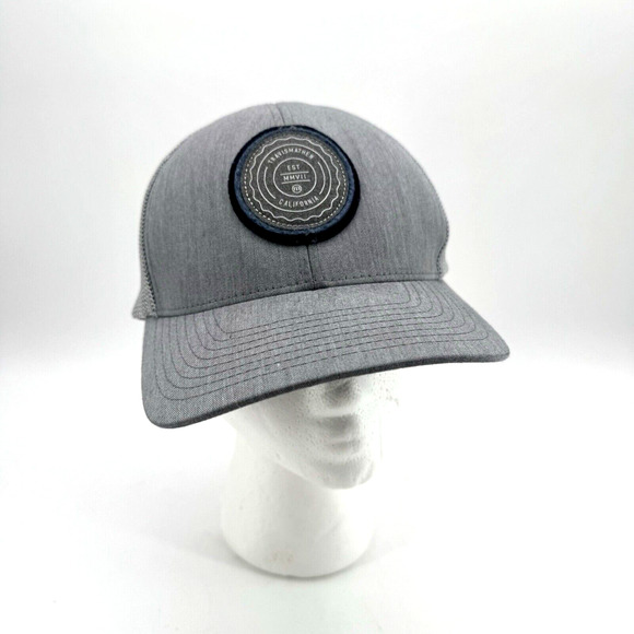 Travis Mathew Snap Back Hat With Thick Embroidered Patch Logo Gray Flex Fit - Picture 1 of 8